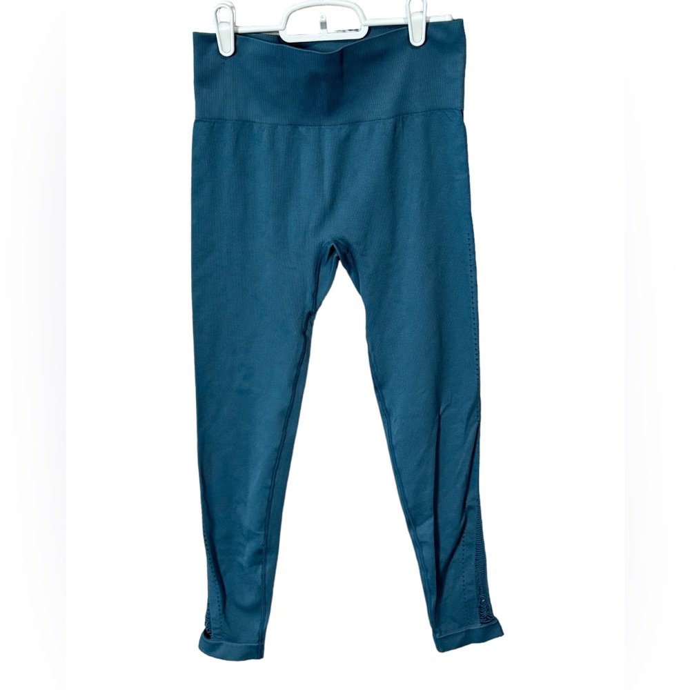 Savvi Prana Leggings Size Medium/Large, Blue